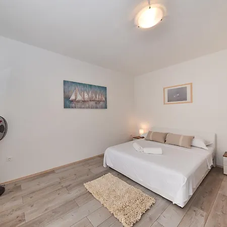 Marta Apartament Zadar